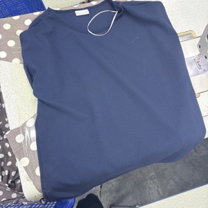 服裝加工廠 現(xiàn)代時(shí)尚產(chǎn)業(yè)鏈的基石